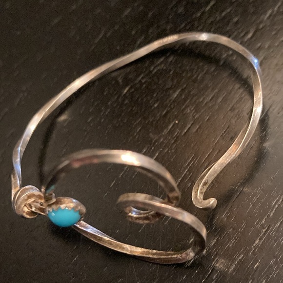 Handmade Sterling Silver Heart Bracelet w/Turquoise Bead Child or Small Adult - Picture 4 of 8